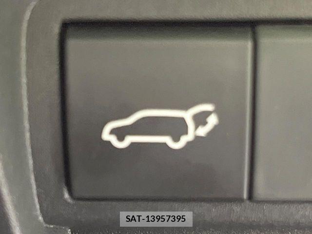 Toyota YARIS CROSS 2024-02 7227788-5