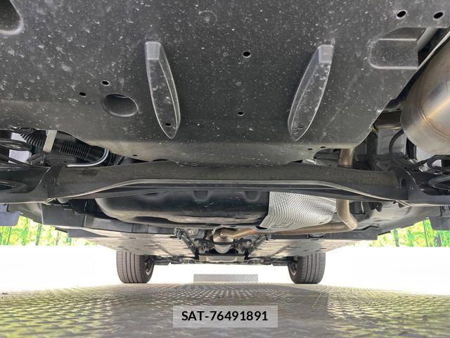 Toyota YARIS CROSS 2023-11 7227782-18