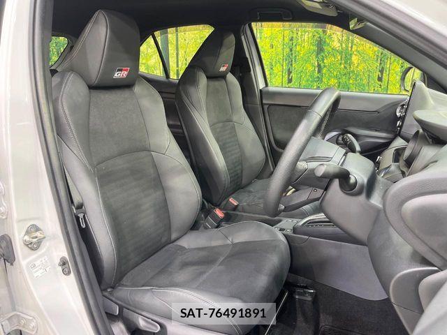 Toyota YARIS CROSS 2023-11 7227782-7