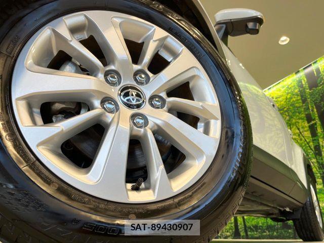 Toyota YARIS CROSS 2025-04 7252995-12