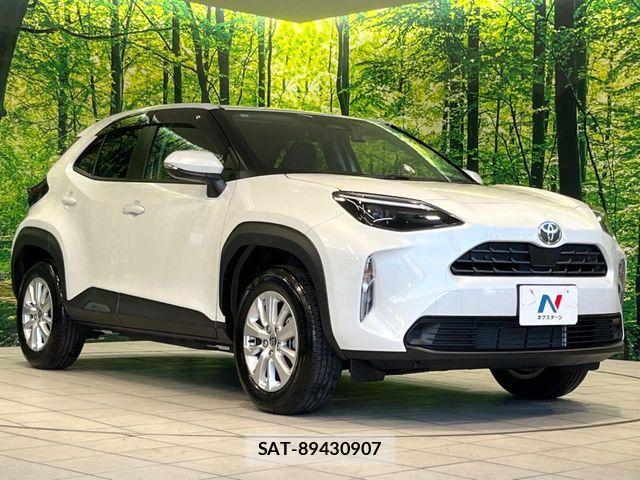 Toyota YARIS CROSS 2025-04 7252995-15