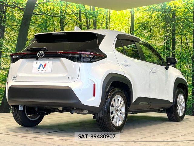 Toyota YARIS CROSS 2025-04 7252995-16