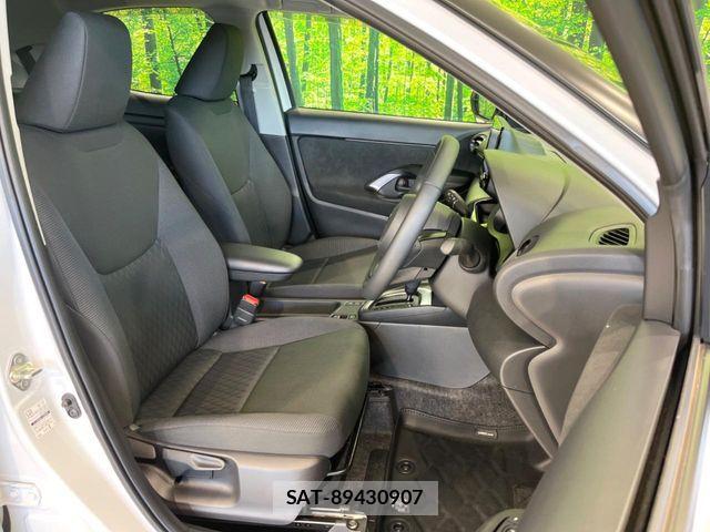 Toyota YARIS CROSS 2025-04 7252995-7