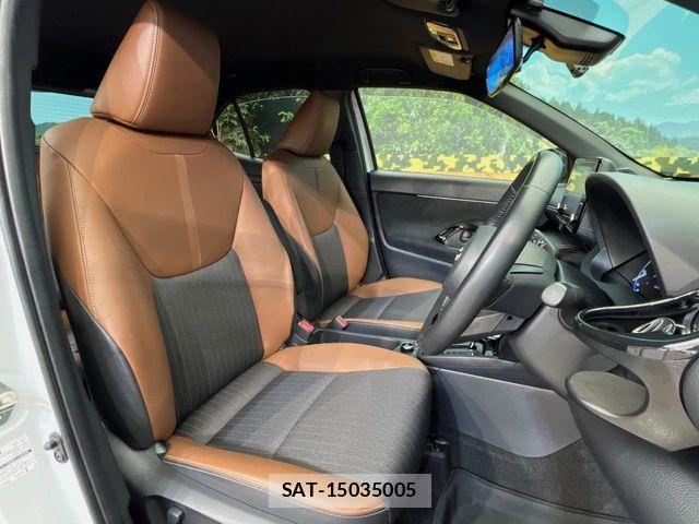 Toyota YARIS CROSS 2023-03 7252983-10