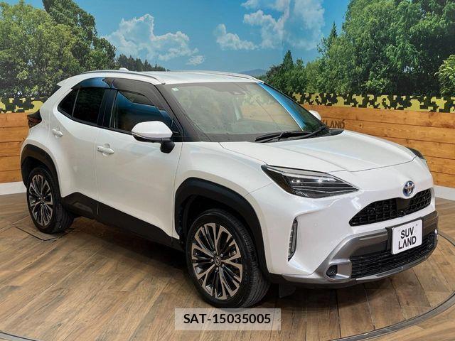 Toyota YARIS CROSS 2023-03 7252983-17