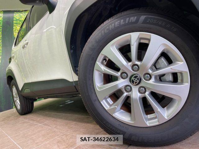 Toyota YARIS CROSS 2022-02 7252993-12