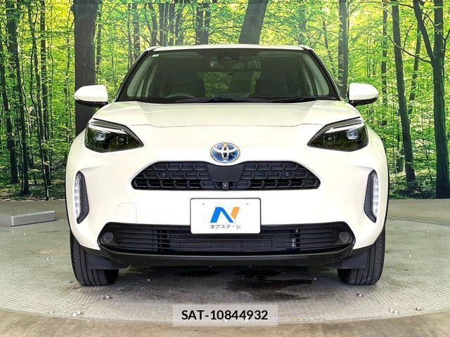 Toyota YARIS CROSS 2022-07 7252994-13