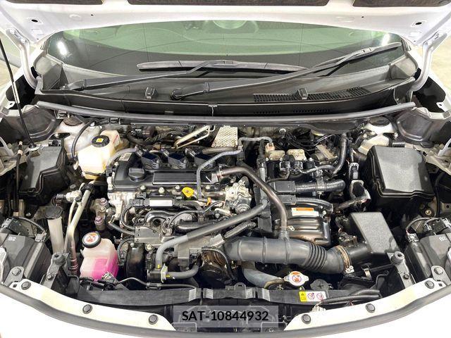 Toyota YARIS CROSS 2022-07 7252994-17
