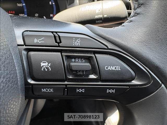Toyota YARIS CROSS 2022-03 7252996-15