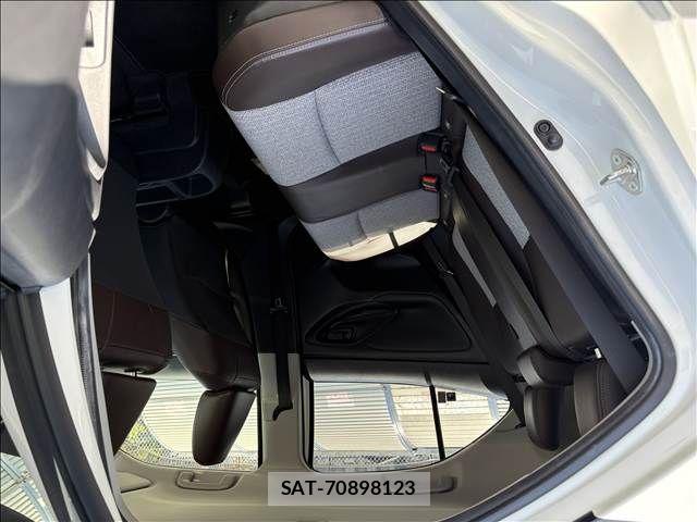 Toyota YARIS CROSS 2022-03 7252996-8