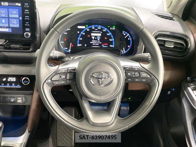 Toyota YARIS CROSS 2021-05 7252988-10