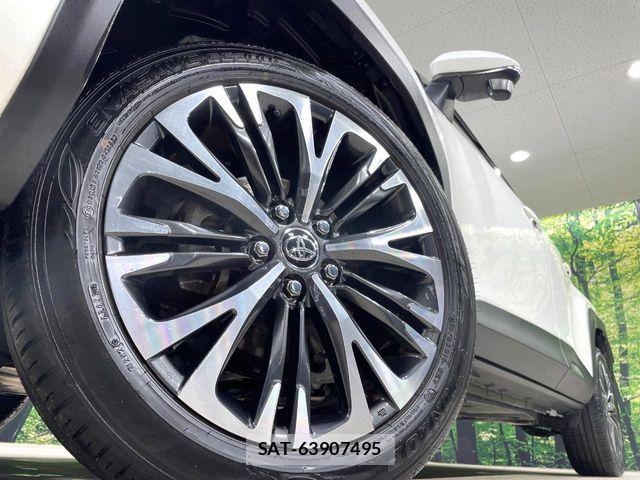 Toyota YARIS CROSS 2021-05 7252988-12
