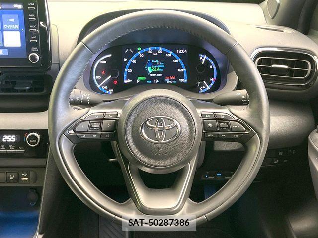 Toyota YARIS CROSS 2023-03 7252989-10