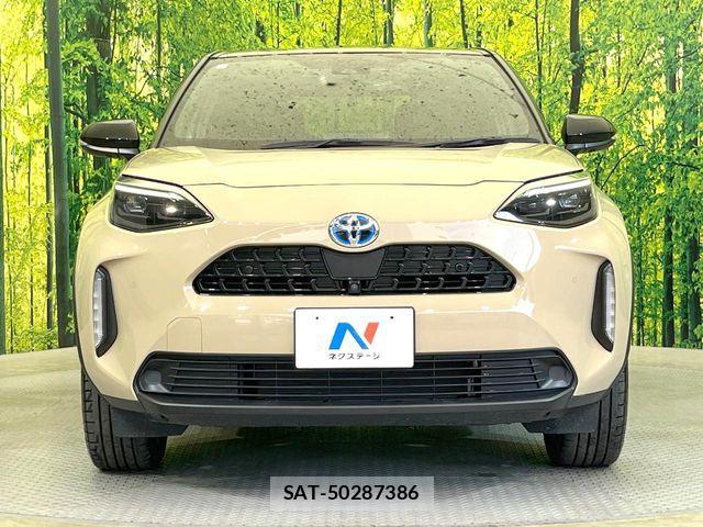 Toyota YARIS CROSS 2023-03 7252989-13