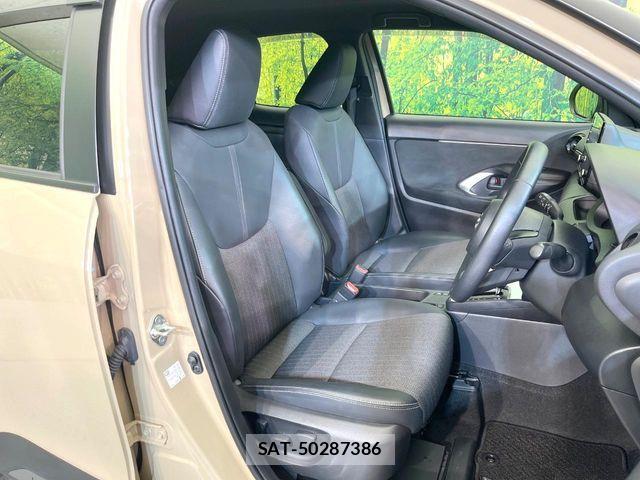 Toyota YARIS CROSS 2023-03 7252989-7