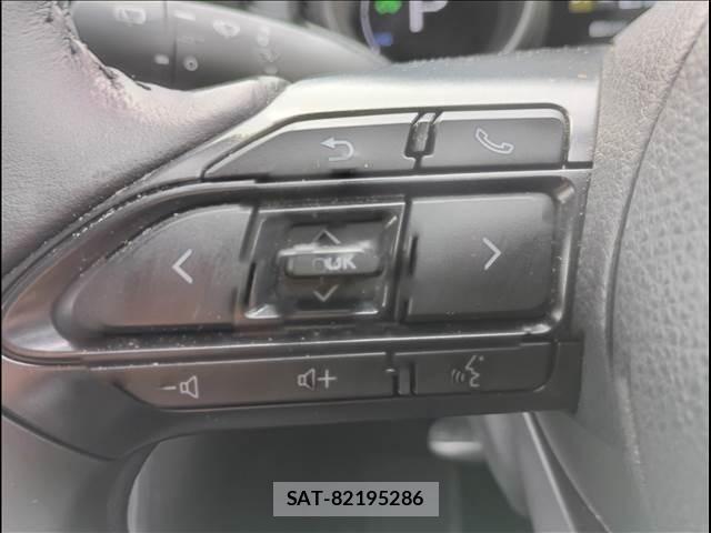 Toyota YARIS CROSS 2023-06 7252999-21