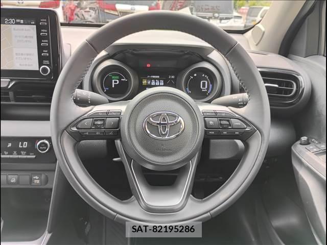 Toyota YARIS CROSS 2023-06 7252999-27