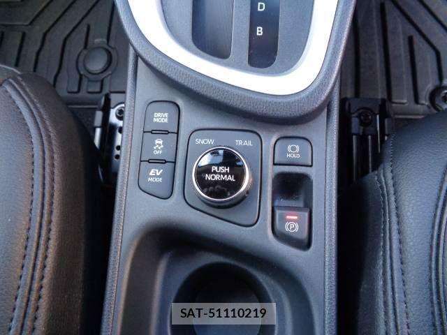Toyota YARIS CROSS 2021-11 7252991-12