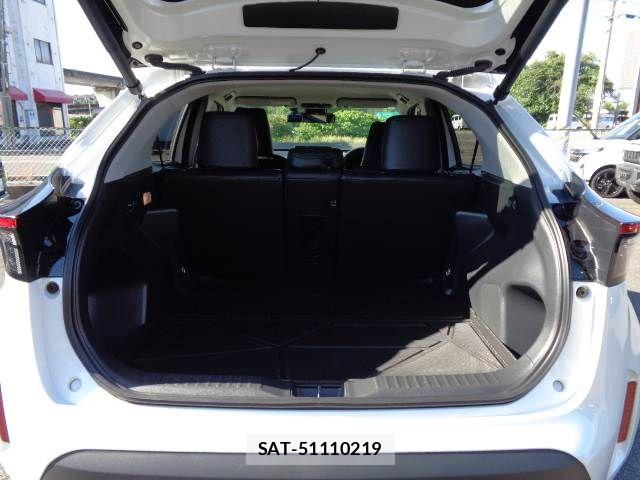 Toyota YARIS CROSS 2021-11 7252991-16