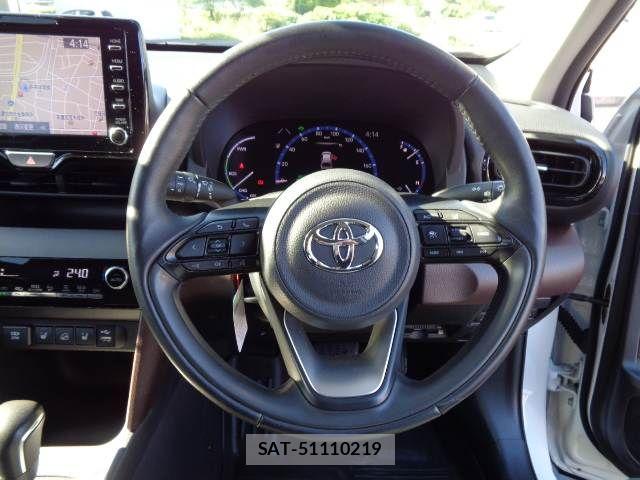 Toyota YARIS CROSS 2021-11 7252991-3