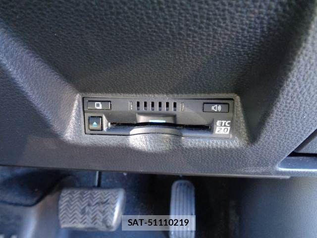 Toyota YARIS CROSS 2021-11 7252991-8