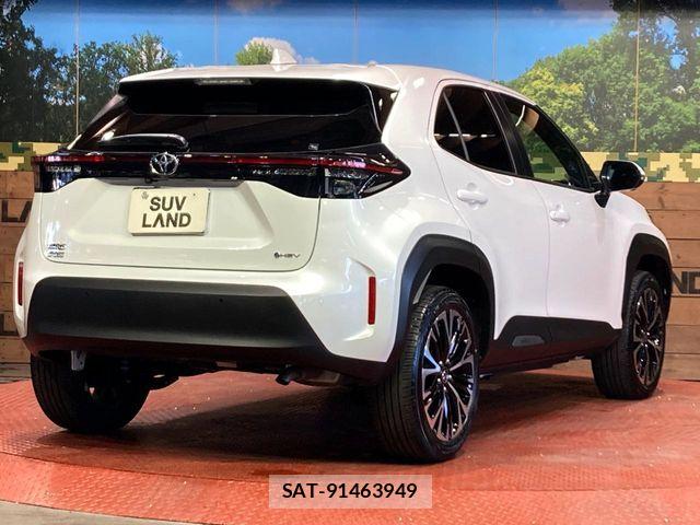 Toyota YARIS CROSS 2025-04 7252982-16