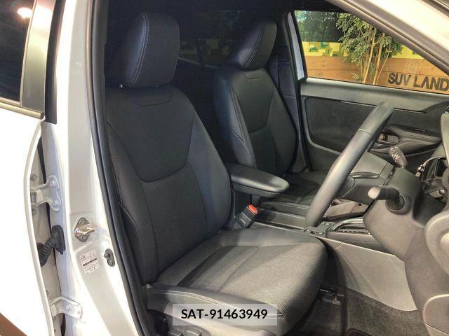 Toyota YARIS CROSS 2025-04 7252982-8
