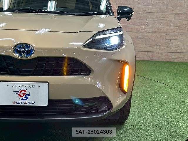 Toyota YARIS CROSS 2021-12 7252992-10
