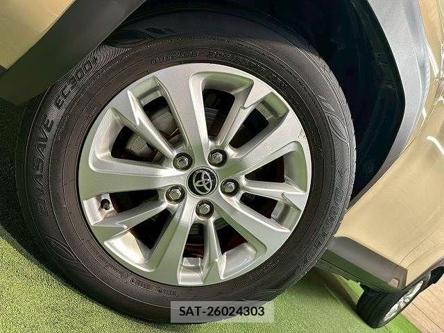 Toyota YARIS CROSS 2021-12 7252992-11