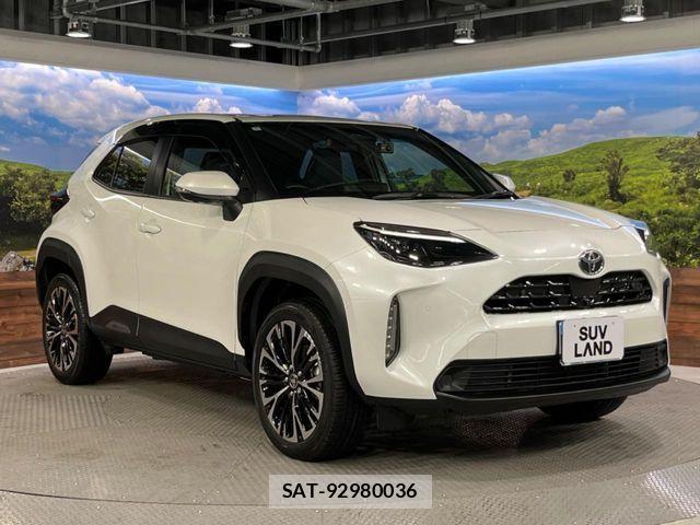 Toyota YARIS CROSS 2024-03 7252986-15