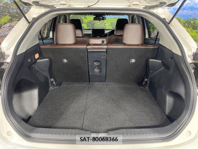 Toyota YARIS CROSS 2021-10 7252990-10