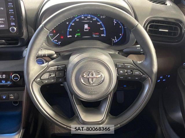 Toyota YARIS CROSS 2021-10 7252990-11