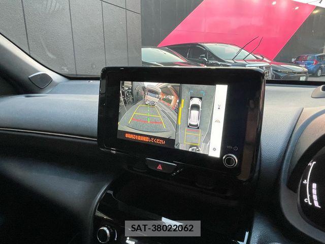 Toyota YARIS CROSS 2024-03 7252984-16