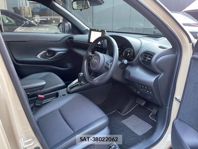 Toyota YARIS CROSS 2024-03 7252984-1
