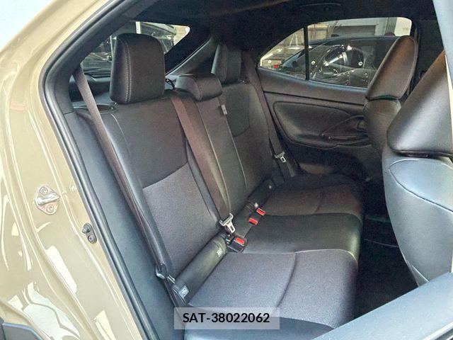 Toyota YARIS CROSS 2024-03 7252984-24
