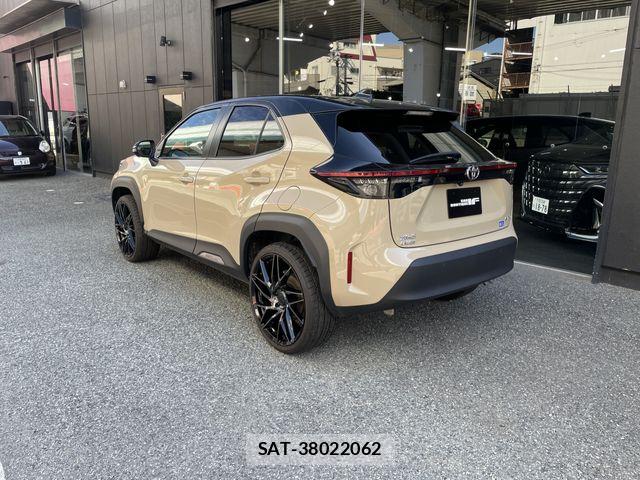 Toyota YARIS CROSS 2024-03 7252984-2