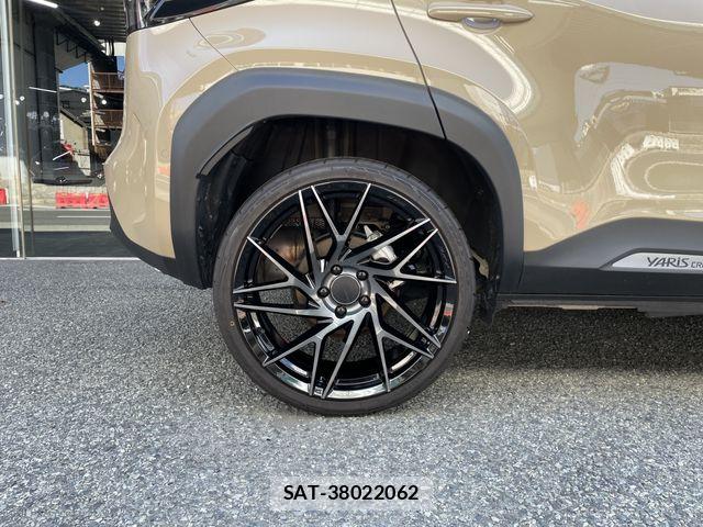 Toyota YARIS CROSS 2024-03 7252984-5