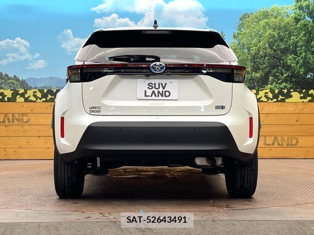 Toyota YARIS CROSS 2021-08 7273351-15