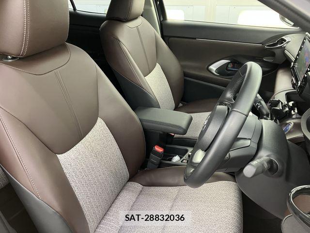 Toyota YARIS CROSS 2022-03 7273353-14
