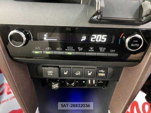 Toyota YARIS CROSS 2022-03 7273353-17