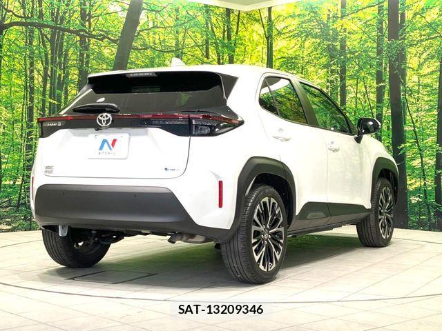 Toyota YARIS CROSS 2025-03 7273347-16