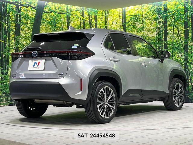 Toyota YARIS CROSS 2020-11 7273354-17