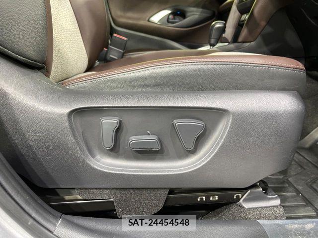 Toyota YARIS CROSS 2020-11 7273354-7