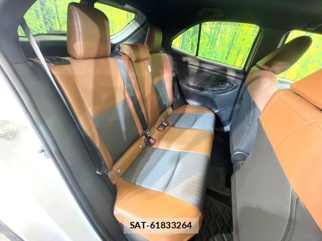 Toyota YARIS CROSS 2023-06 7261885-8