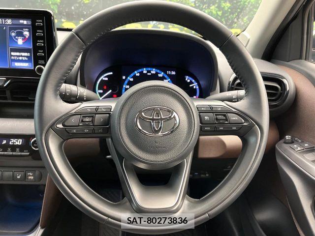 Toyota YARIS CROSS 2020-10 7273352-10