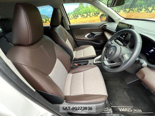 Toyota YARIS CROSS 2020-10 7273352-7