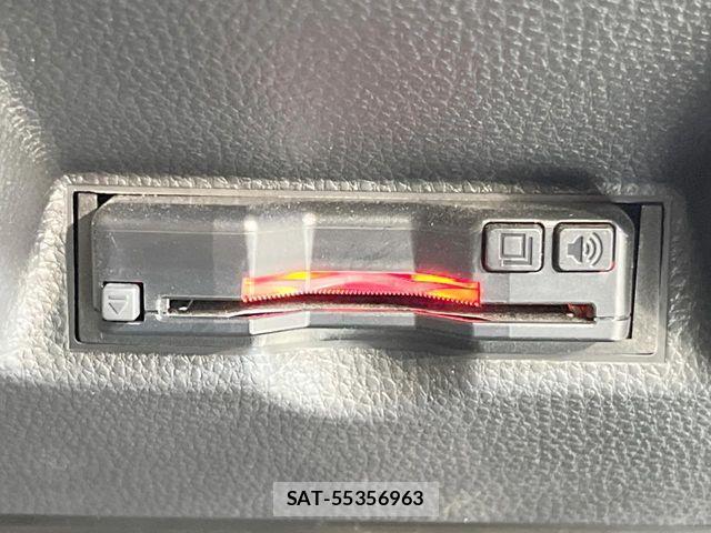 Toyota YARIS CROSS 2023-03 7273349-5