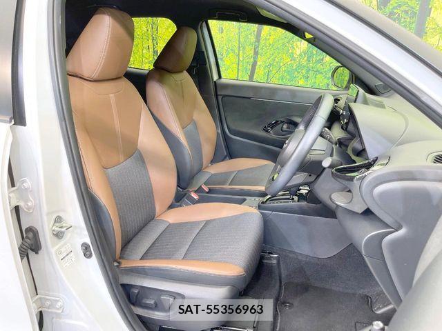 Toyota YARIS CROSS 2023-03 7273349-6