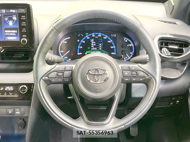 Toyota YARIS CROSS 2023-03 7273349-8