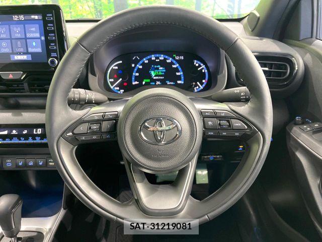 Toyota YARIS CROSS 2023-10 7261886-10
